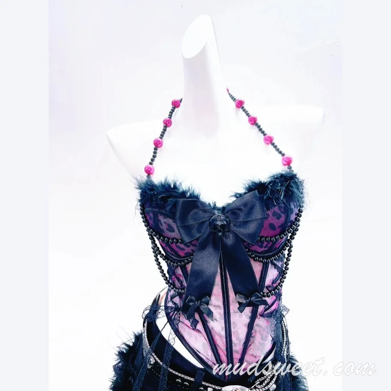 Goth haltercorset met veren en doodskopmotief, mesh bodysuit