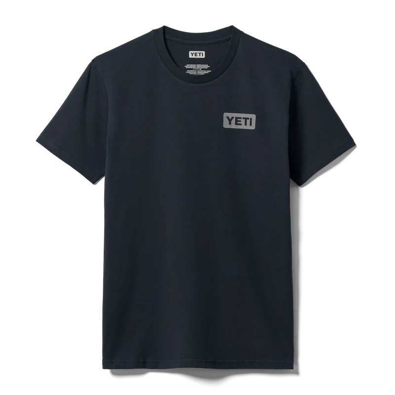 T-shirt met korte mouwen en logobadge op de linkerborst