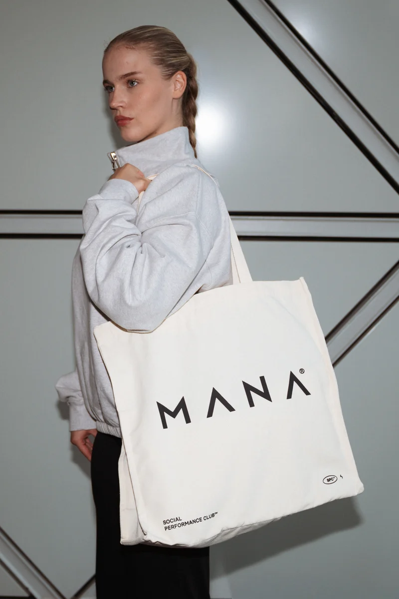 MANA Shopper — Off-White