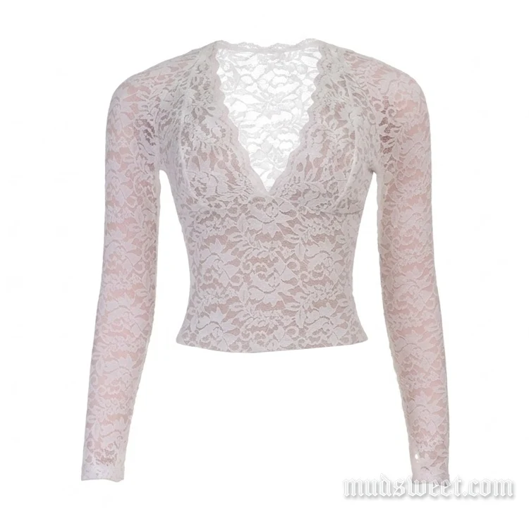 Fairycore top met lange mouwen, V-hals en kant in effen kleur.