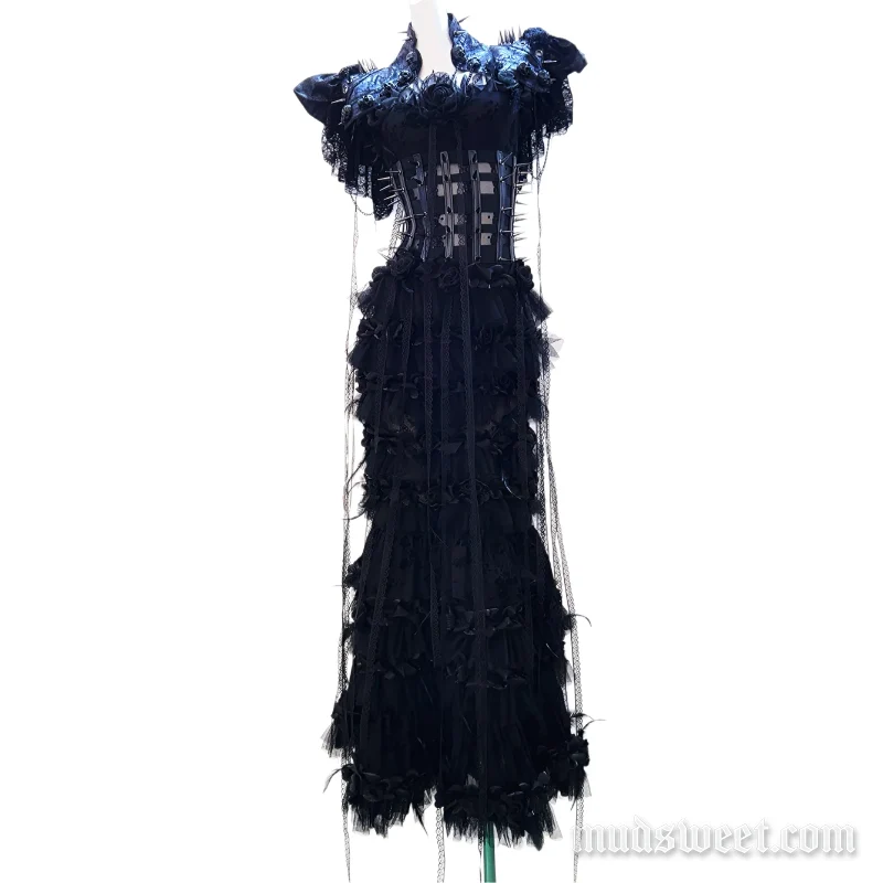 Fairycore maxi-jurk met metalen ketting en bloemen