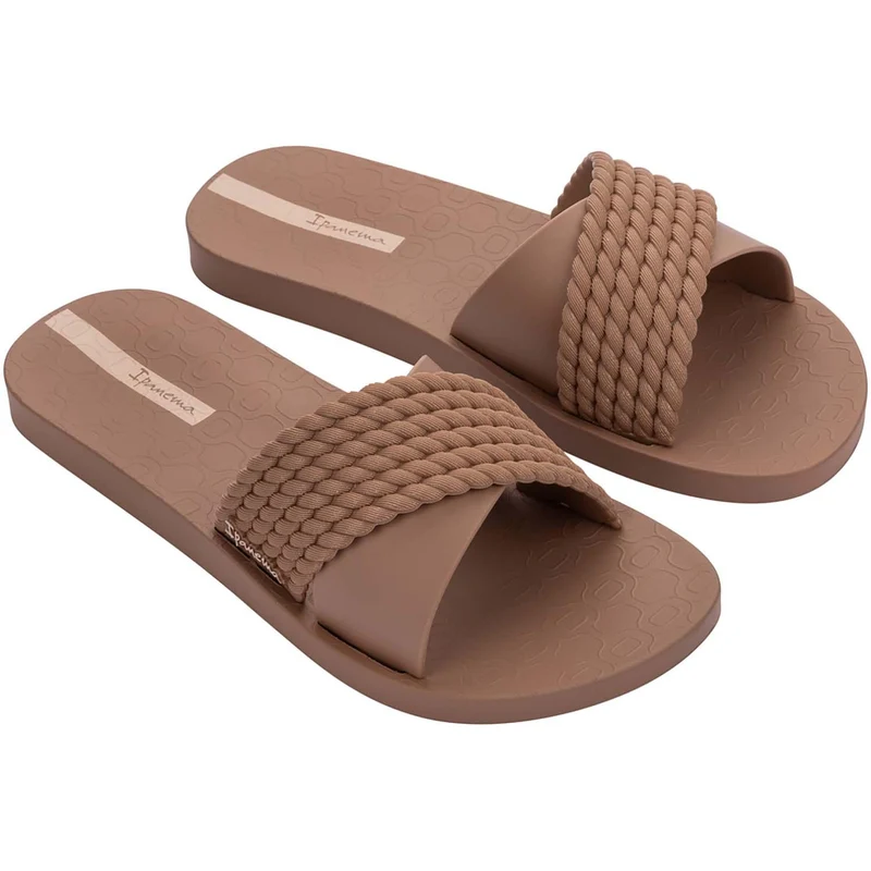 Street slippers