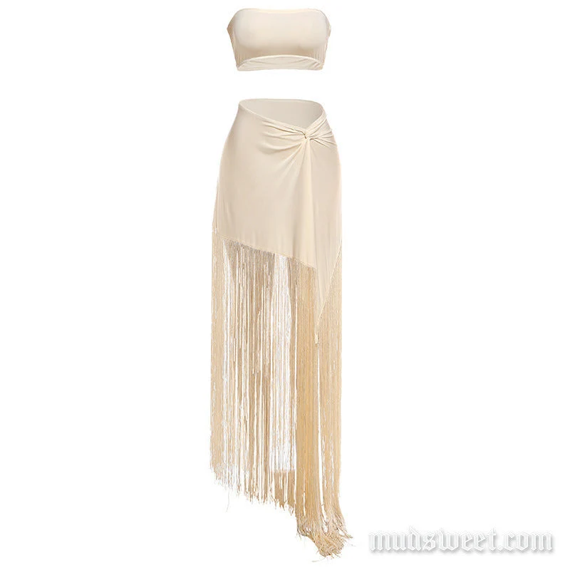 Goth maxi-rok met ruches en kwastjes, onregelmatige buisvorm en bijpassende set.