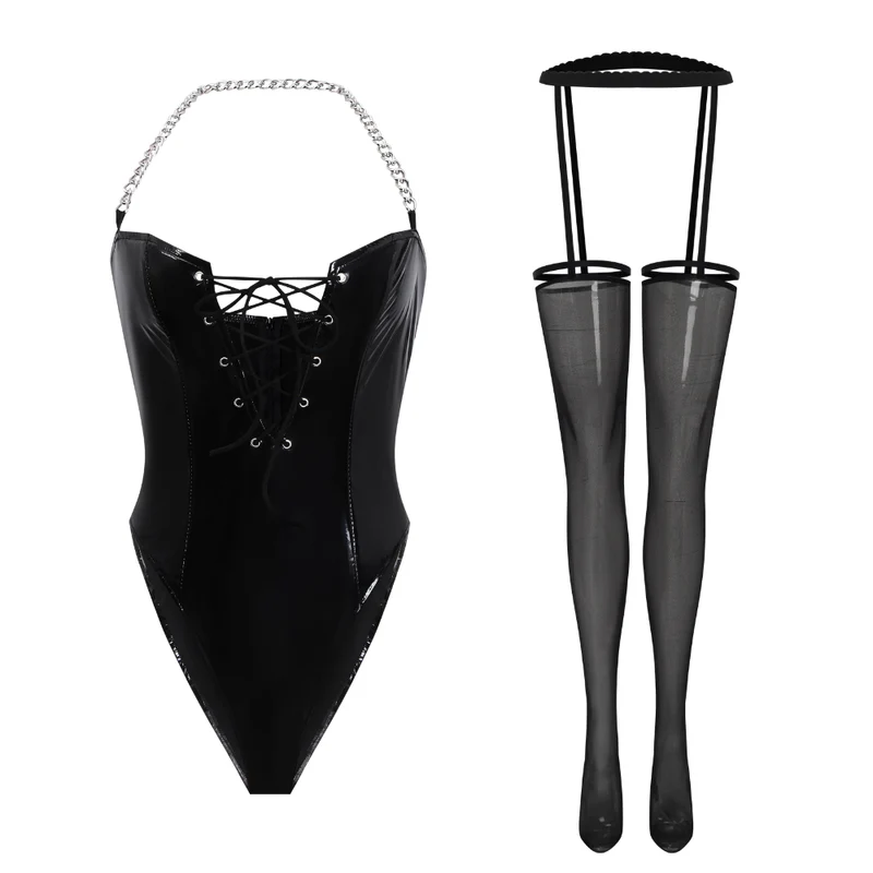 Halter bodysuit met metalen ketting en open rug, zelfstrikkend.