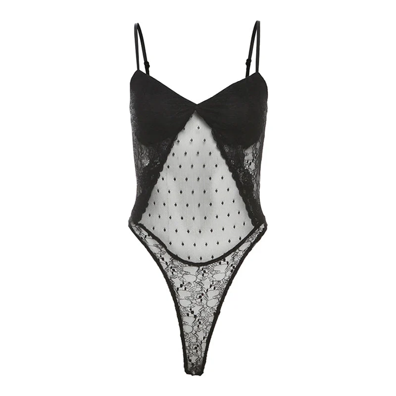 Fairycore kanten, rugloze cami-bodysuit