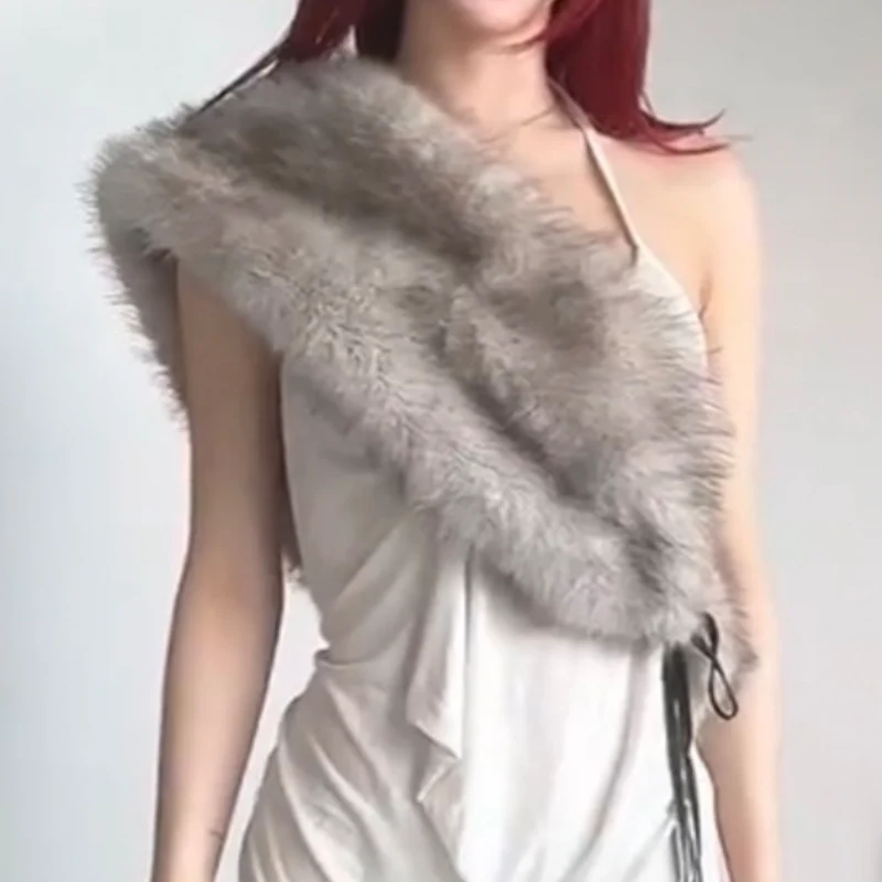 Fluffy onregelmatige top met zelfstrik