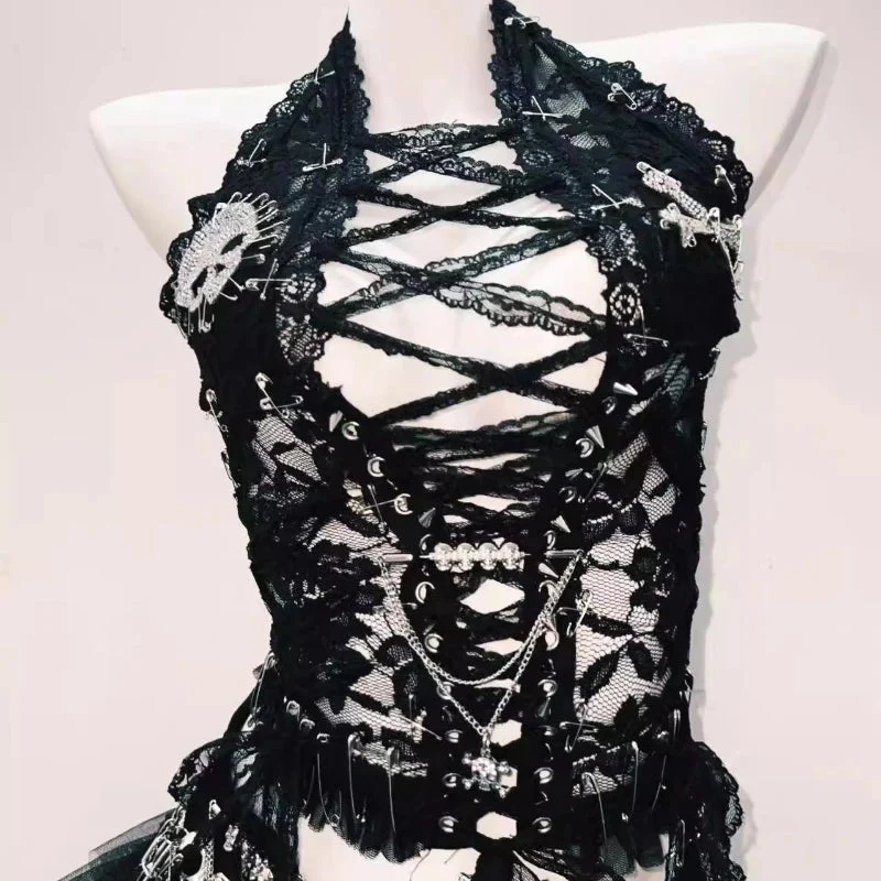 Halter schedel kralen veter kant mesh rugloze top