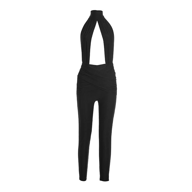 Halter uitgeholde gerimpelde rugloze jumpsuit