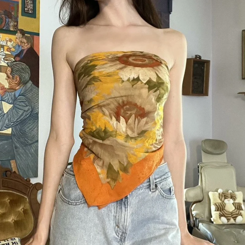 Fairycore tube top met bloemenprint en knoopdetails