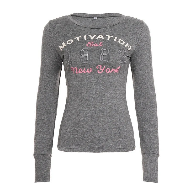 Top met lange mouwen en ronde hals en letterprint