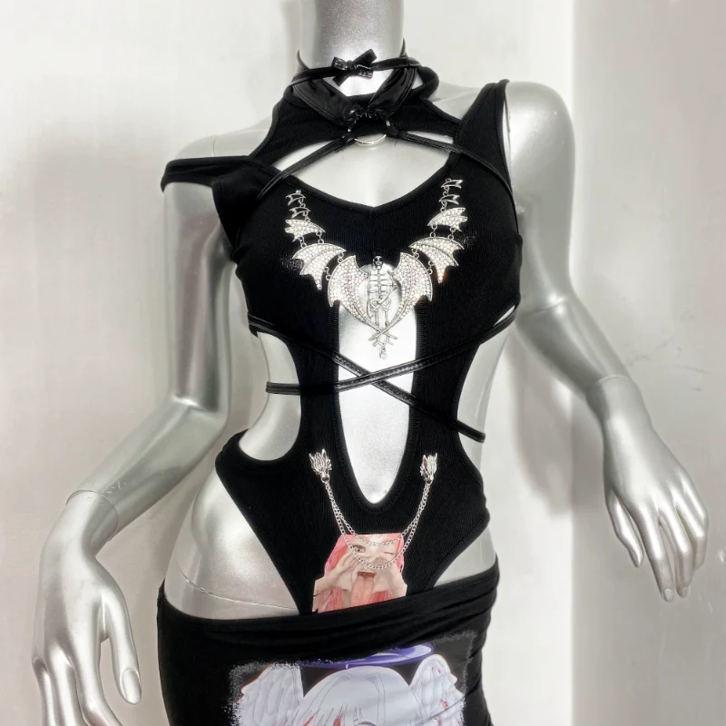 Grunge bodysuit met uitgehold portretpatroon