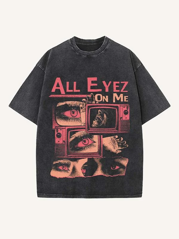 Vintage T-shirt met alle ogen op mij