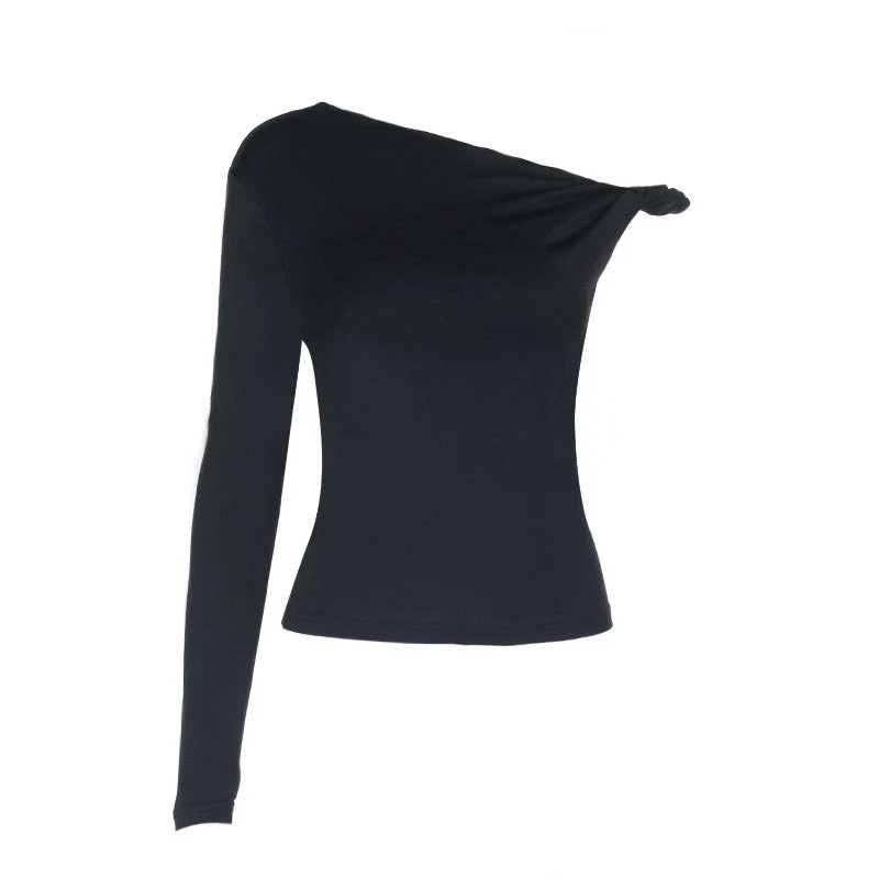 Grunge top met onregelmatige mouwen en één schouder