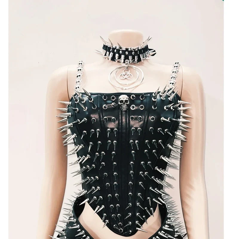 Fairycore cami top van PU-leer met klinknagels en doodskopapplicatie