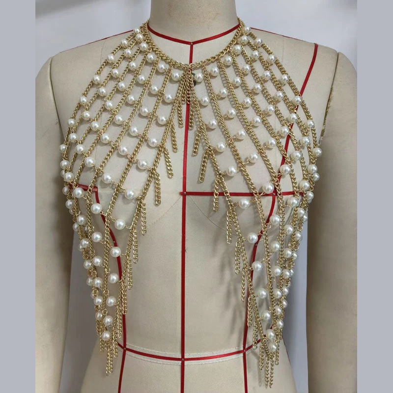 Haltertop met metalen ketting en kralen, zonder rug
