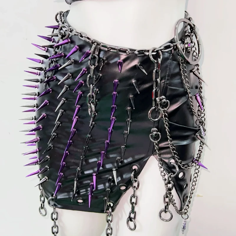 Gotische metalen ketting met O-ring klinknagel bovenaan
