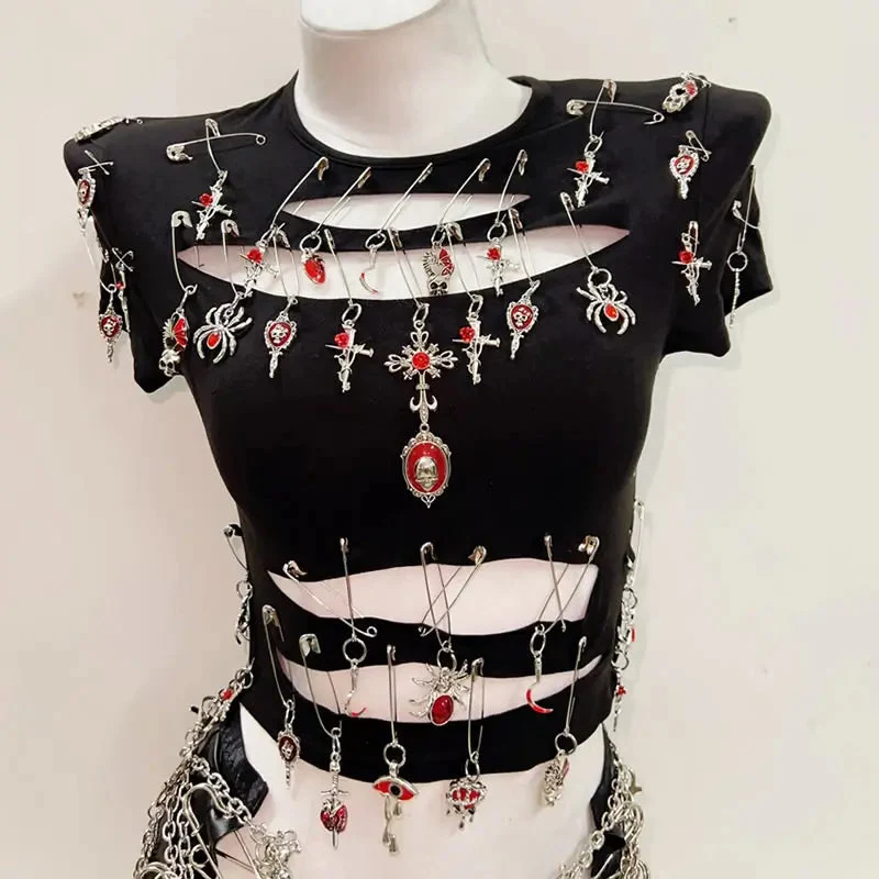 Grunge hollow out metal applique top