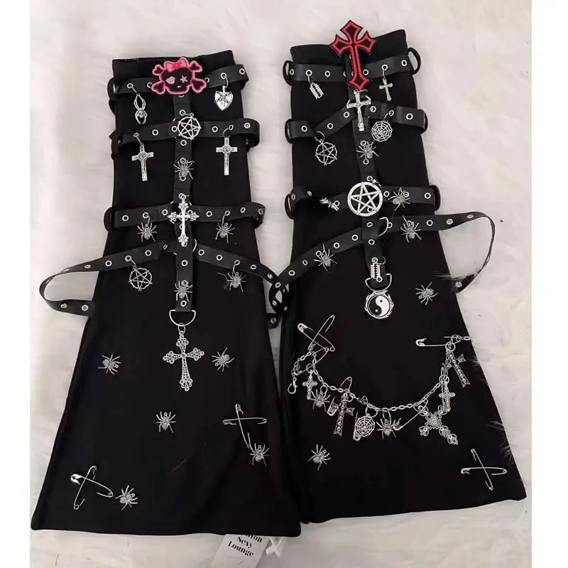 Goth metal chain skull applique knee sleeve