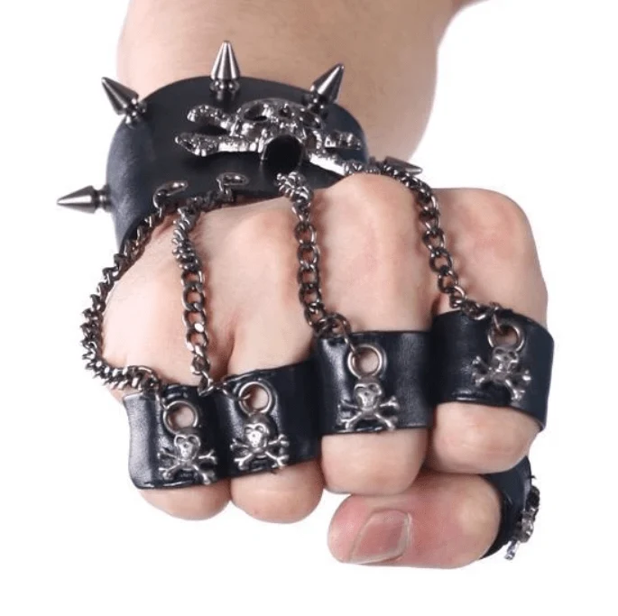 Zwarte herenhandschoenen met metalen ketting en afneembare vingerringen