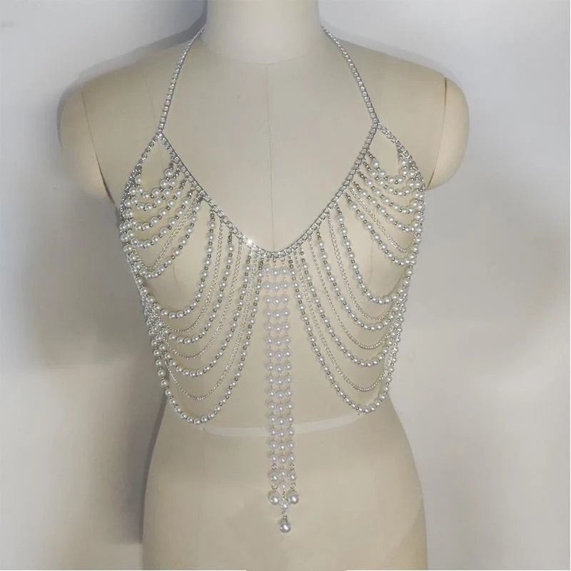 Y2K halter crop top met uitgeholde details en kralen