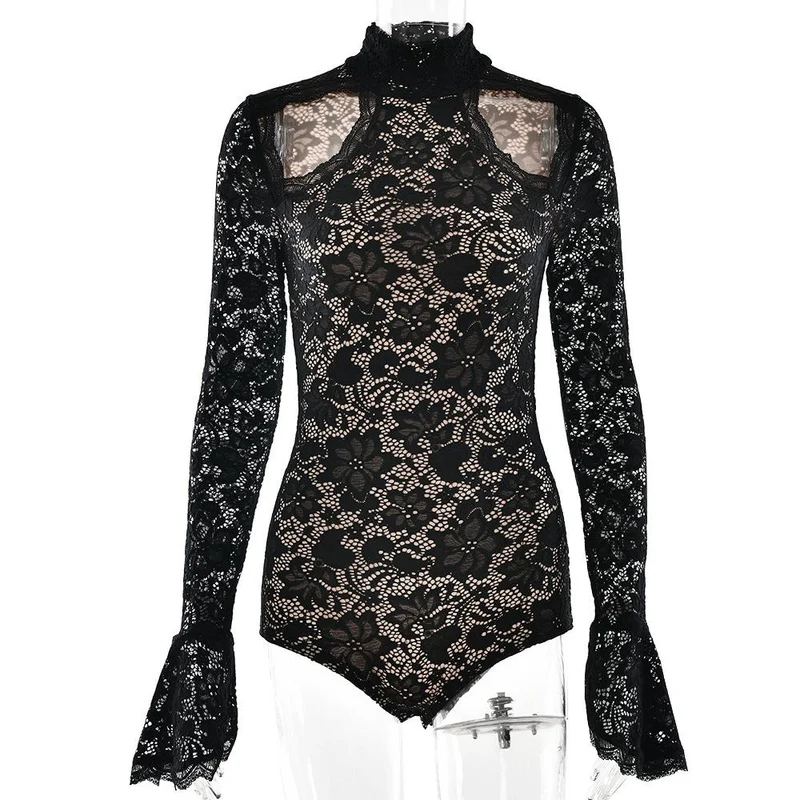 Hoge hals, lange mouwen, uitgeholde kanten bodysuit