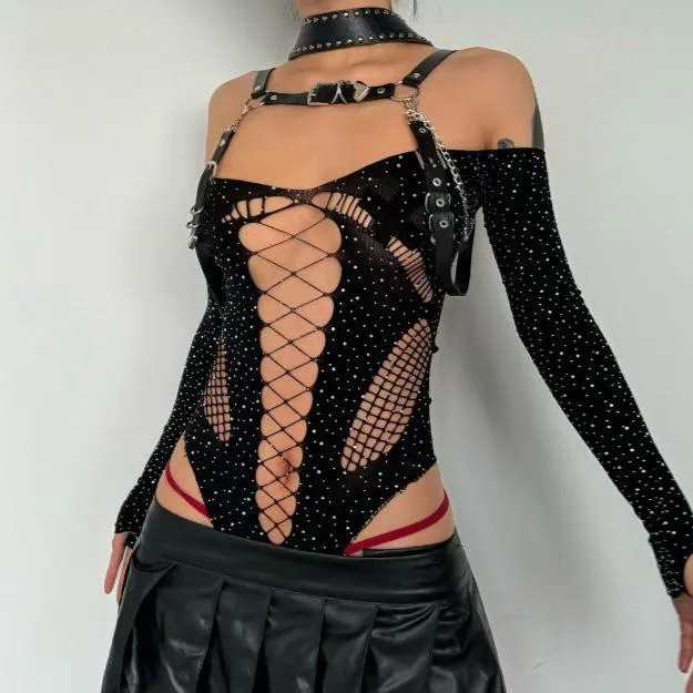 Set met lange mouwen, uitgeholde, off-shoulder geplooide minirok