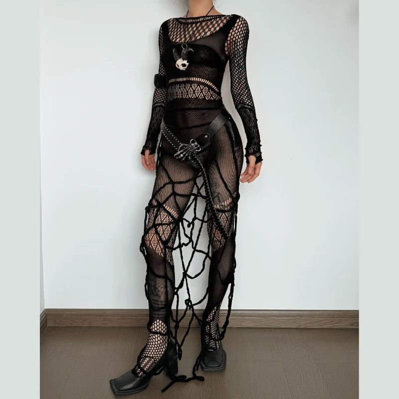 Uitgeholde jumpsuit met lange mouwen en effen visnetmotief